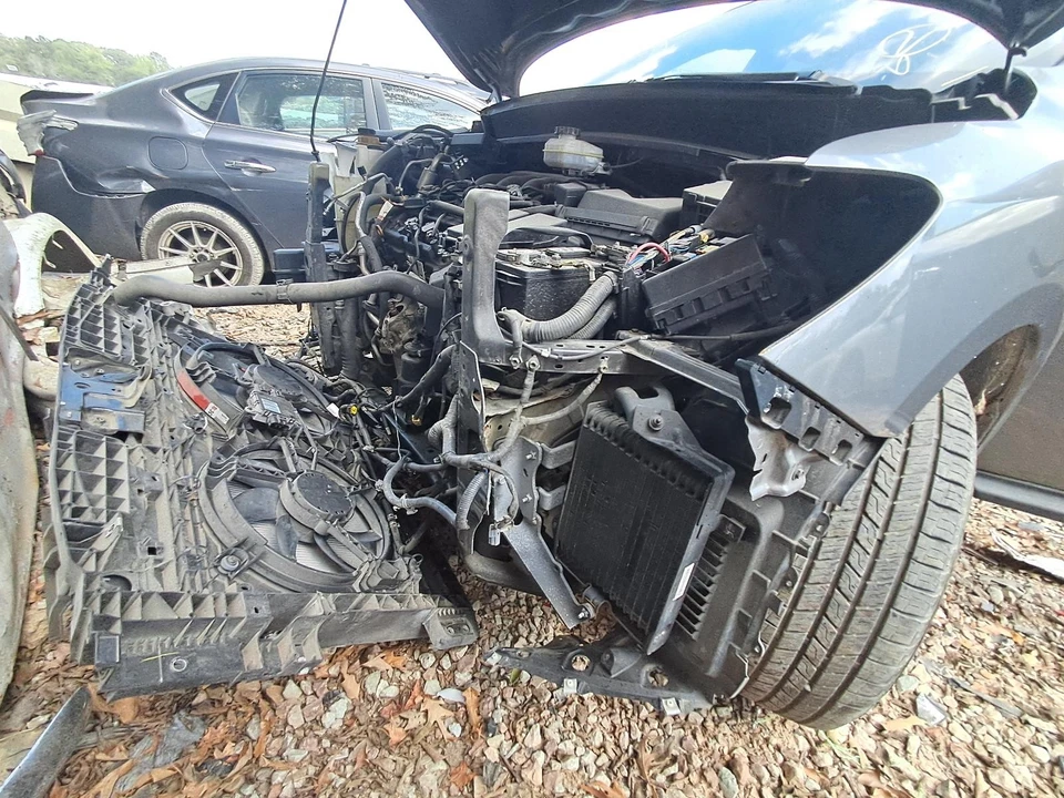 Used Left Quarter Glass fits: 2016 Nissan Pathfinder privacy tint Left Grade A Foto 4 de 4