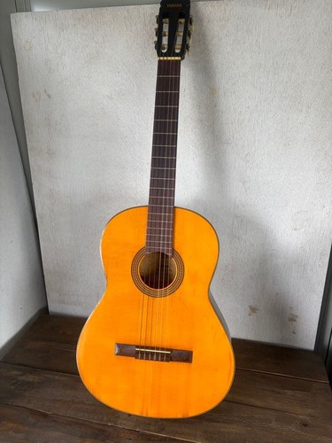 Yamaha Classic Guitar G-100