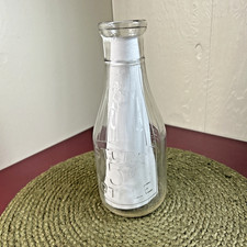 Universal Store Bottle 5 Cent 1 Qt Dairy Milk Bottle 1914