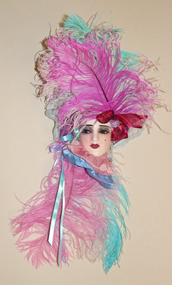 Unique Creations Lady Face Mask Wall Hanging Decor - NEW IN BOX