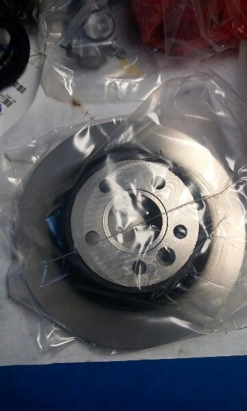 Frenos traseros manuales Volvo serie 80 07-10 Foto 2 de 3