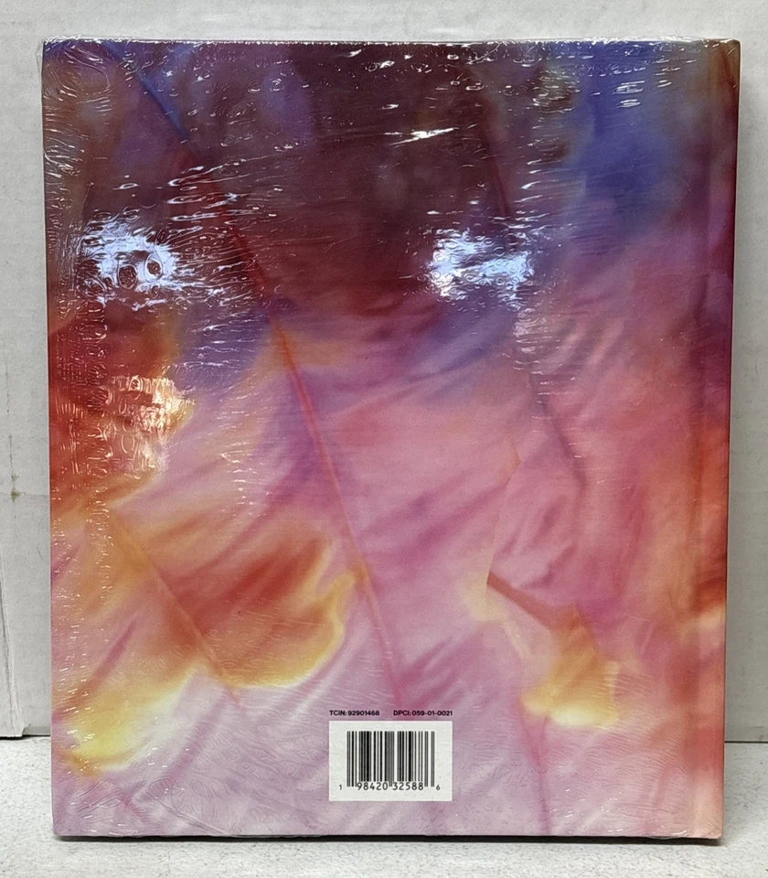 The Official Taylor Swift The Eras Tour Book Hardcover Target Exclusive - Imagem 2 de 4