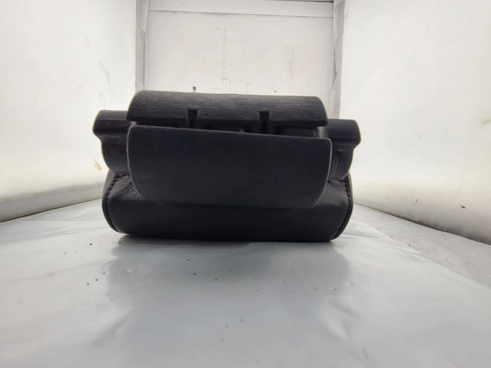 REPOSABRAZOS BMW CUERO NEGRO E36 323i 325i 328i 323iS 328iS M3 IS Foto 3 de 4