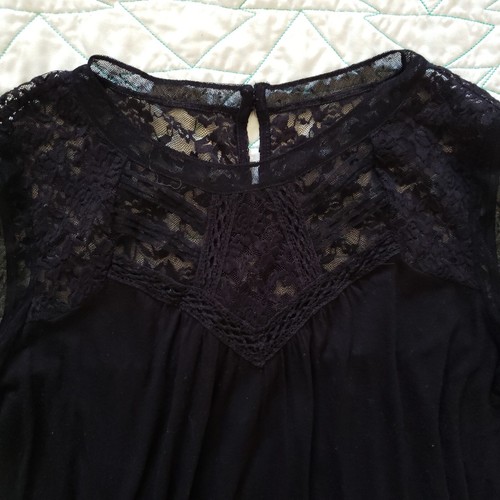 Express Black Lace Sheer 3/4 Sleeve Blouse Top Womens M - Picture 2 of 6
