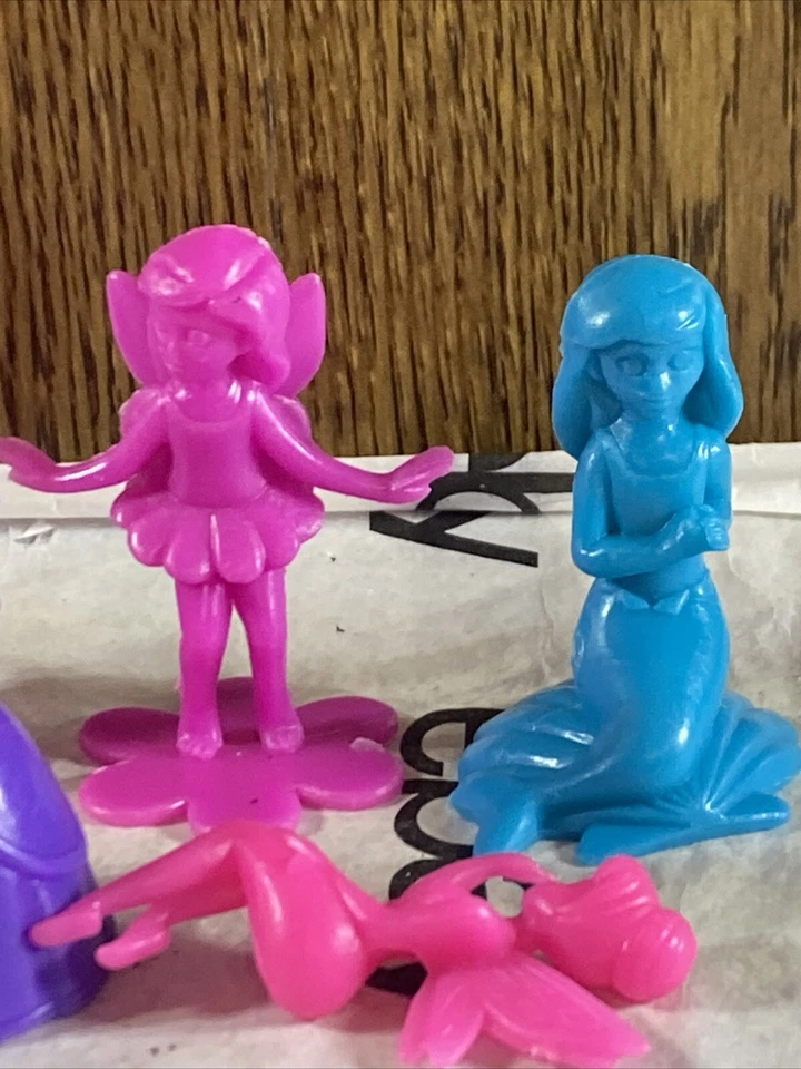 Фигурки Toysmith Party Favors. 3 принцессы, 2 феи, 1 русалка. Лот 6. - Изображение 2 из 4