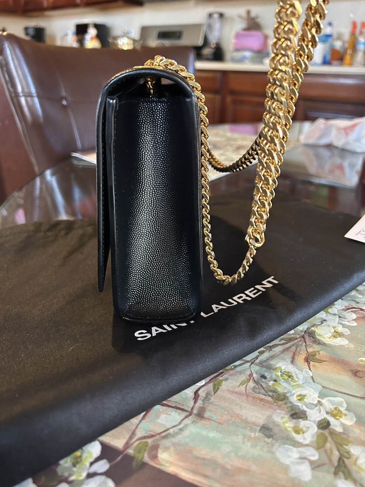 Borsa a tracolla Saint Laurent Kate media pelle nera