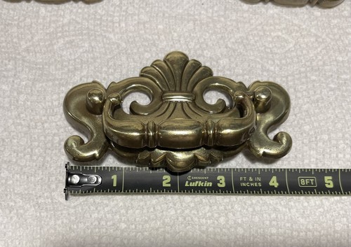 (2) Vintage Chippendale Style 1989 Brass Drawer Pull B 1116-0 Cont B Drop Handle - Picture 10 of 12