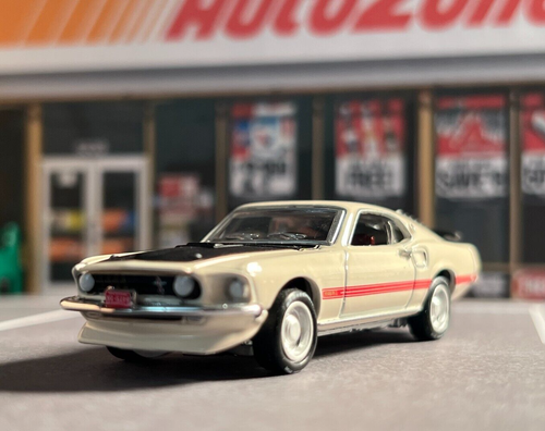 2022 ERTL American Muscle 1969 Ford Mustang Mach 1 1/64 HOOD & TRUNK OPEN