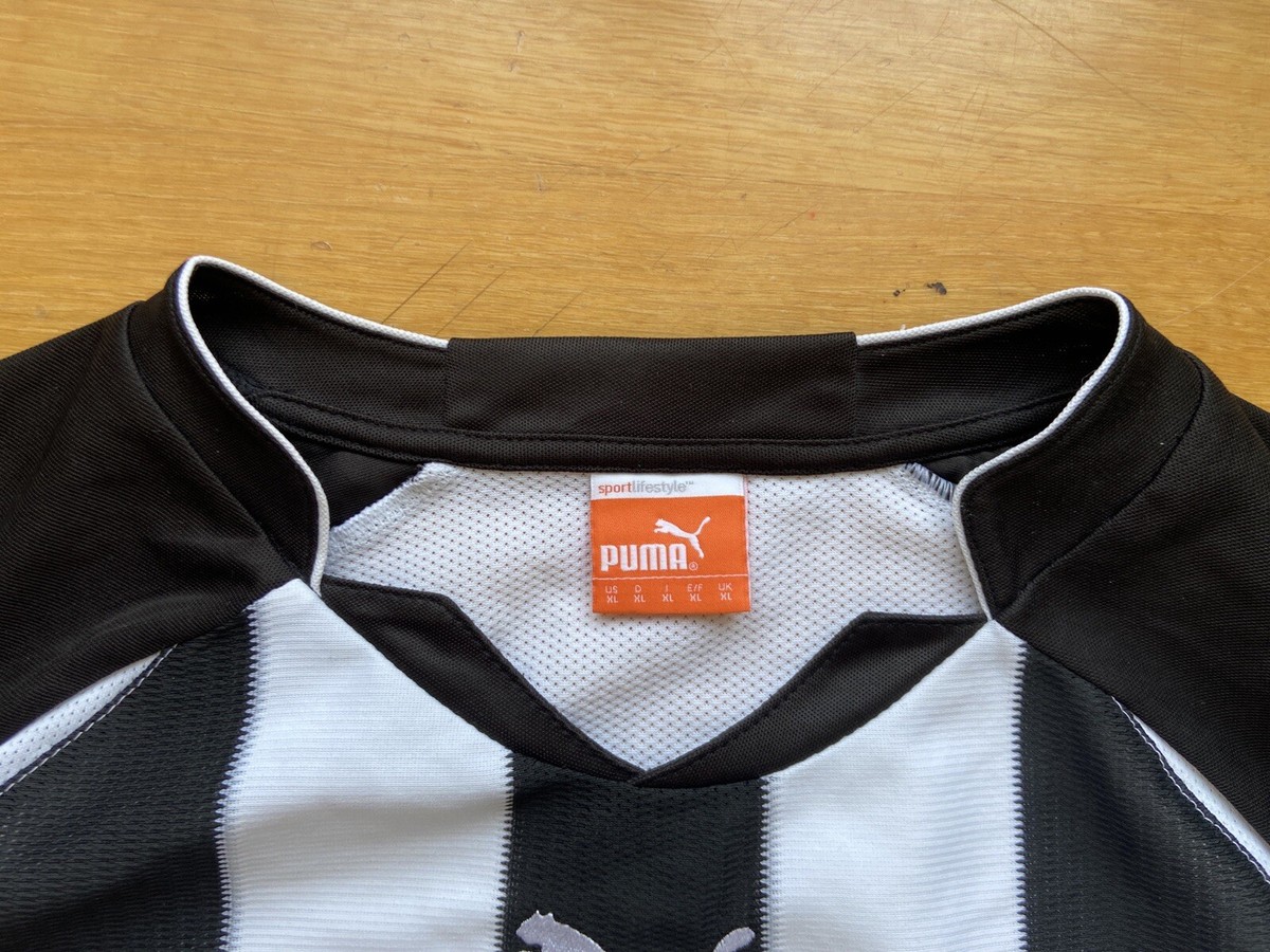 Puma Newcastle United シャツ 黒白 2010 Newcastle United 2010 - 2011 Home football shirt jersey Puma