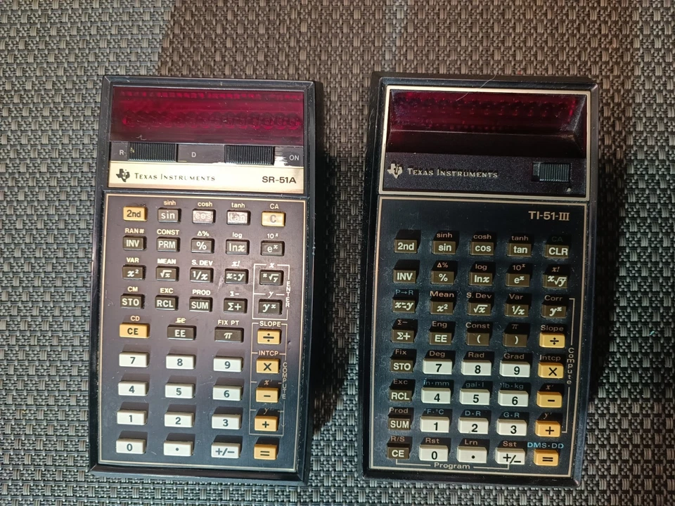 2x Taschenrechner Texas Instruments rote LEDs Sammler - Bild 2 von 4