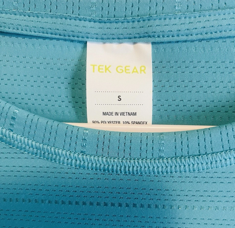 NWT Tek Gear LS Shirt, Size S - Image 2 of 3