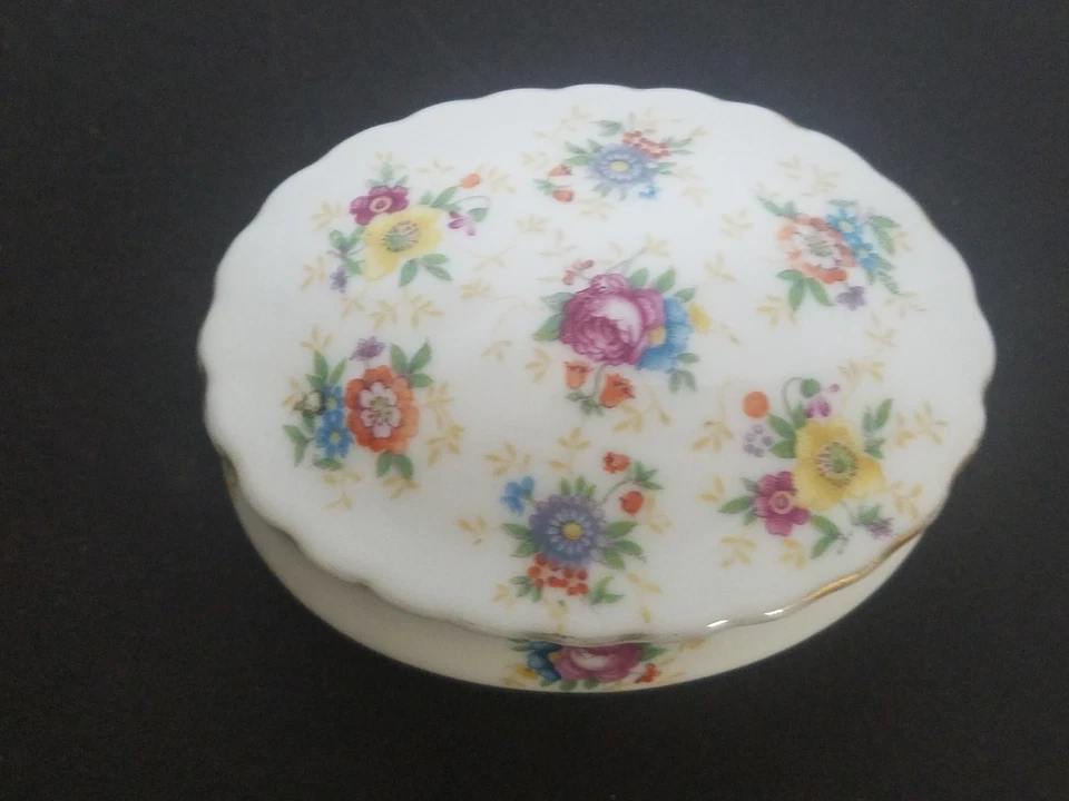 Caja Baratija Floral China con Tapa Porcelana Ovalada Hecha en Japón Vintage 3817 Foto 3 de 4
