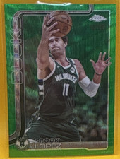 Topps Chrome Brook Lopez Green Refractor /99 Milwaukee Bucks #159