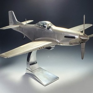 Authentic Model 1940 P51 Mustang WW2 Pursuit Plane Massive 1:17 Scale Stunning