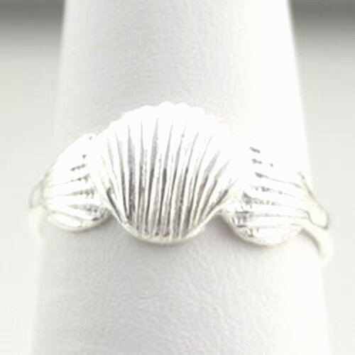 Scallop 3 Shell Ring Sterling Silver w/ Thin Band Beach Theme Brand New - Size 5 - Picture 1 of 1