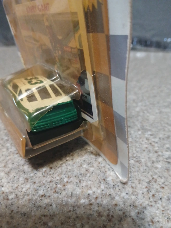 Racing Champions Stock Car/Cartão de Colecionadores com Suporte de Exibição Harry Gant #33 - Imagem 3 de 4