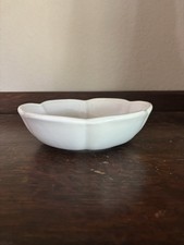 Vintage McCoy Pottery USA White Shallow Bowl Lotus Petal Shaped Basin Model 7528