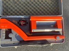 Metrotech 9890XT avec boîtier fils pince tige de terre