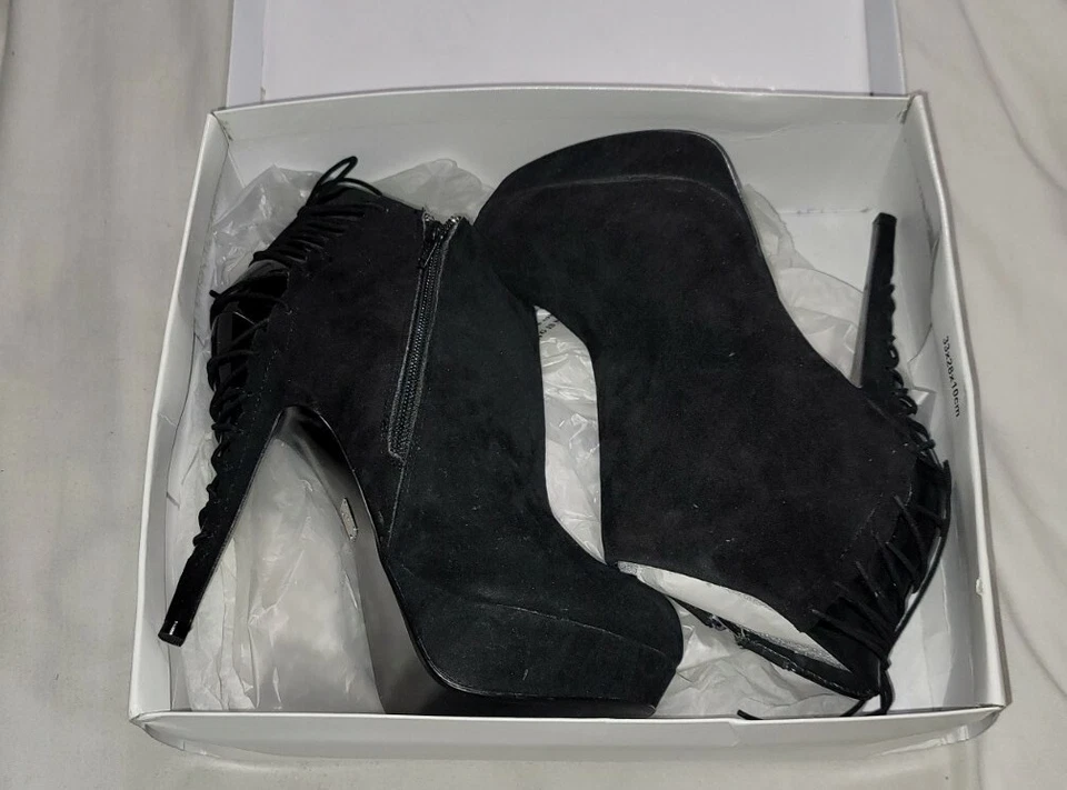 WOMANS BAKERS SHOE LACED HEELS ANKLE BOOTS BLACK BOOTIES SIZE 11 USA GORGEOUS!! - Image 2 of 4