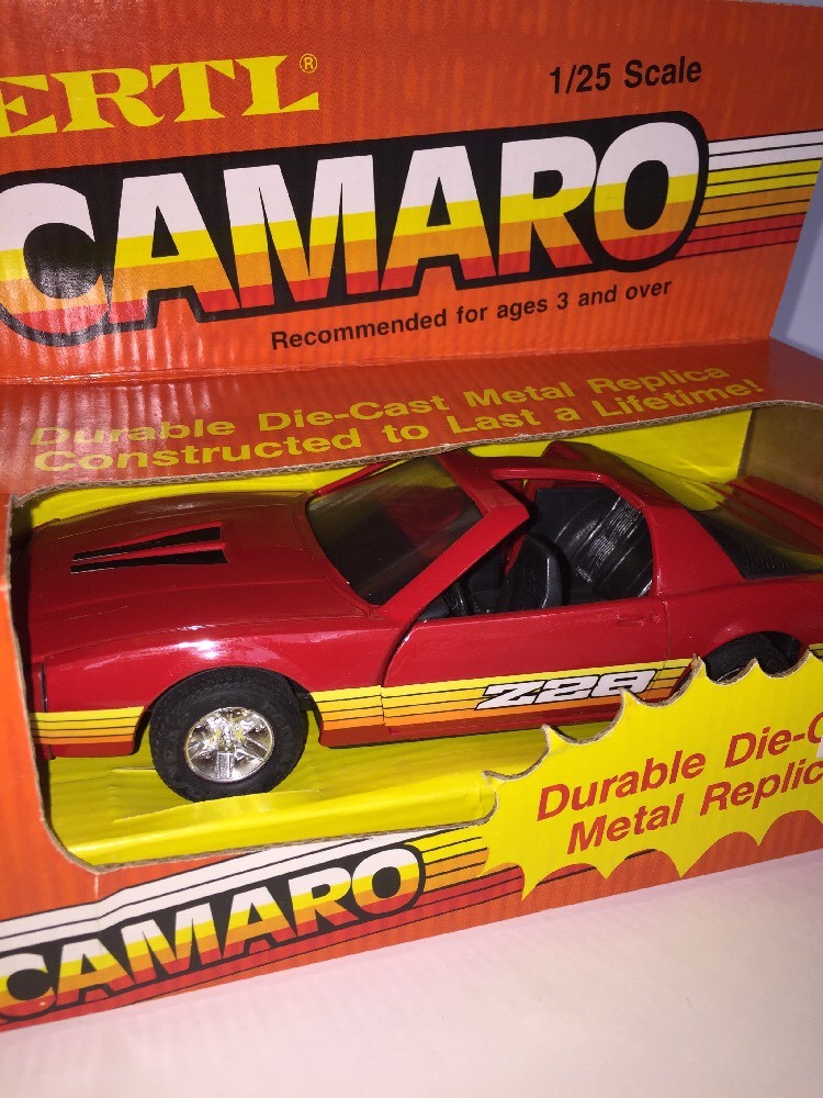 1980's ERTL Z28 Camaro Durable Die Cast Metal Replica, 1:25 Scale
