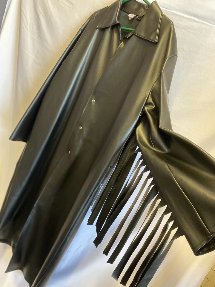 Abrigo de cuero estrella de rock de metal pesado - manga con flecos  Foto 2 de 4