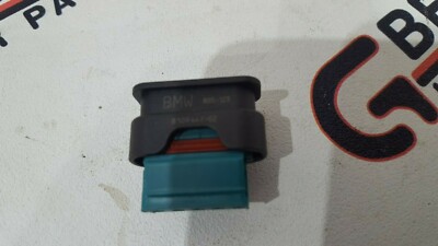 GENUINE BMW Socket housing Bushing Plug Socket 5-POL. 12528509447 