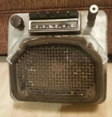 PACKARDラジオ 1950's Packard Clipper push button AM Car Radio Model No. 416387