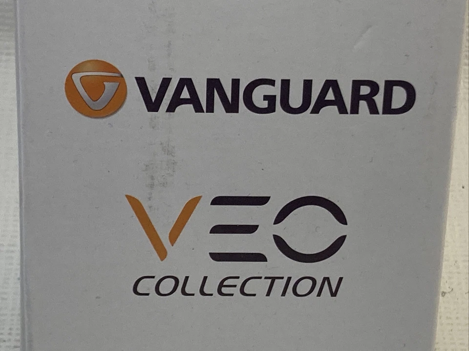 Monopie de fibra de carbono Vanguard VEO CM-264 con correa de muñeca y mosquetón nuevo en caja Foto 3 de 4