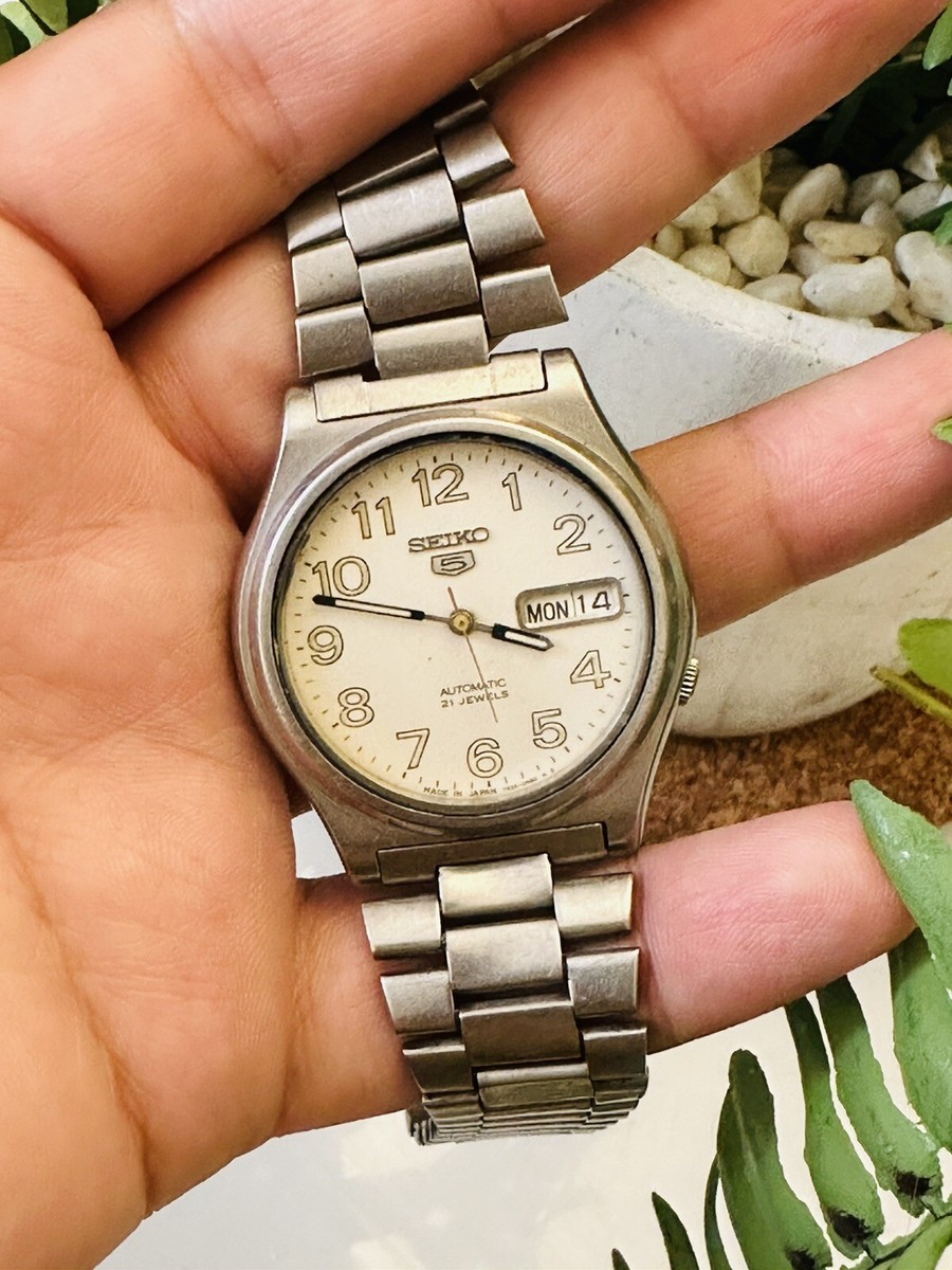 SEIKO 5 セイコー5 AUTOMATIC 21 JEWELS SEIKO 5 Automatic Silver tone 21 Jewels Day Date Mens Watch
