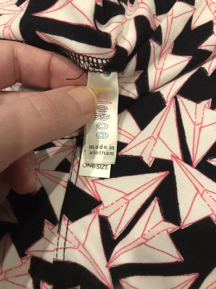 Leggings de avión de papel blanco negro rosa talla única LuLaRoe OS usados en excelente estado. Raro. Difícil de encontrar Foto 3 de 3