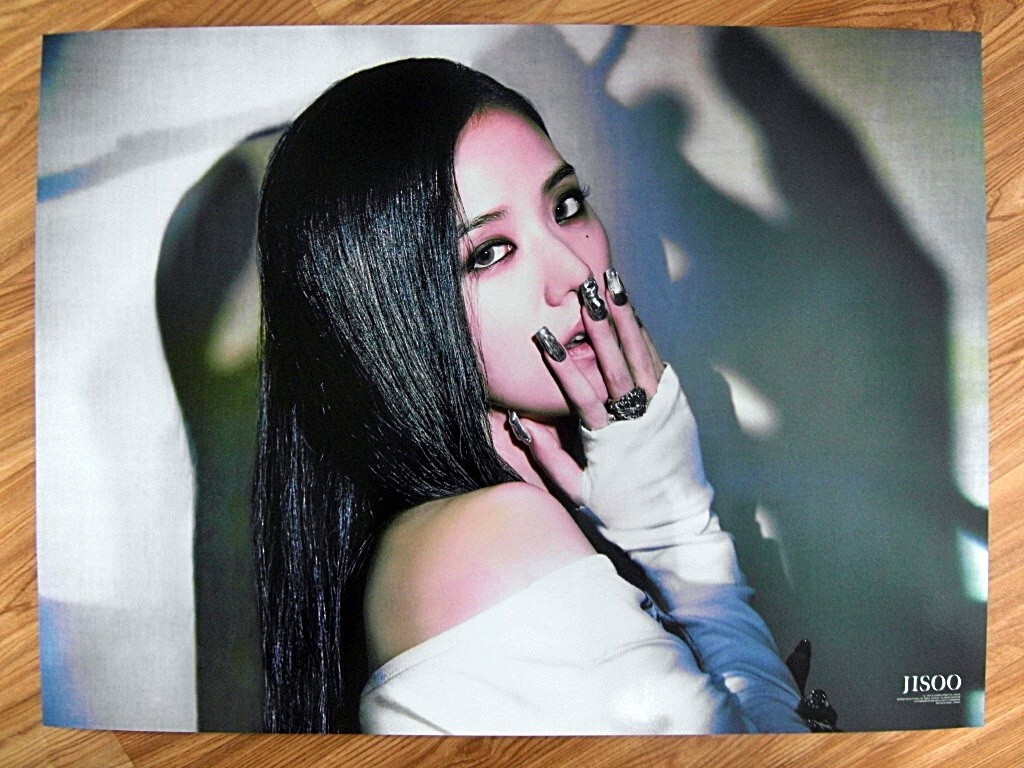 JISOO (BLACKPINK) - ME (2 SIDED) BLACK [ORIGINAL POSTER] K-POP