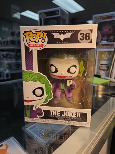 Funko Pop! Vinyl: DC Universe - The Joker (Dark Knight) #36 Ships With Protector