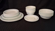 VINTAGE Corelle Dinnerware Set MORNING BLUE Flowers 33-Piece Set