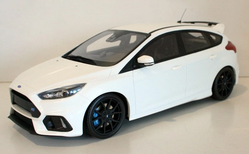 Resina Otto escala 1/18 - OT730 - 2015 Ford Focus RS - blanco Foto 3 de 4