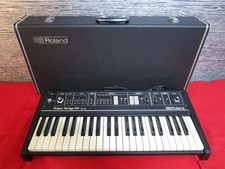 Synthétiseur analogique Roland RS-09 Organ/Strings TESTÉ avec étui...