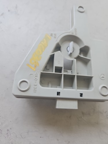 Mercedes W202 C-Class C43 C36 AMG Genuine Rear Tail Light Bulb Socket Left Side - Foto 17 di 24