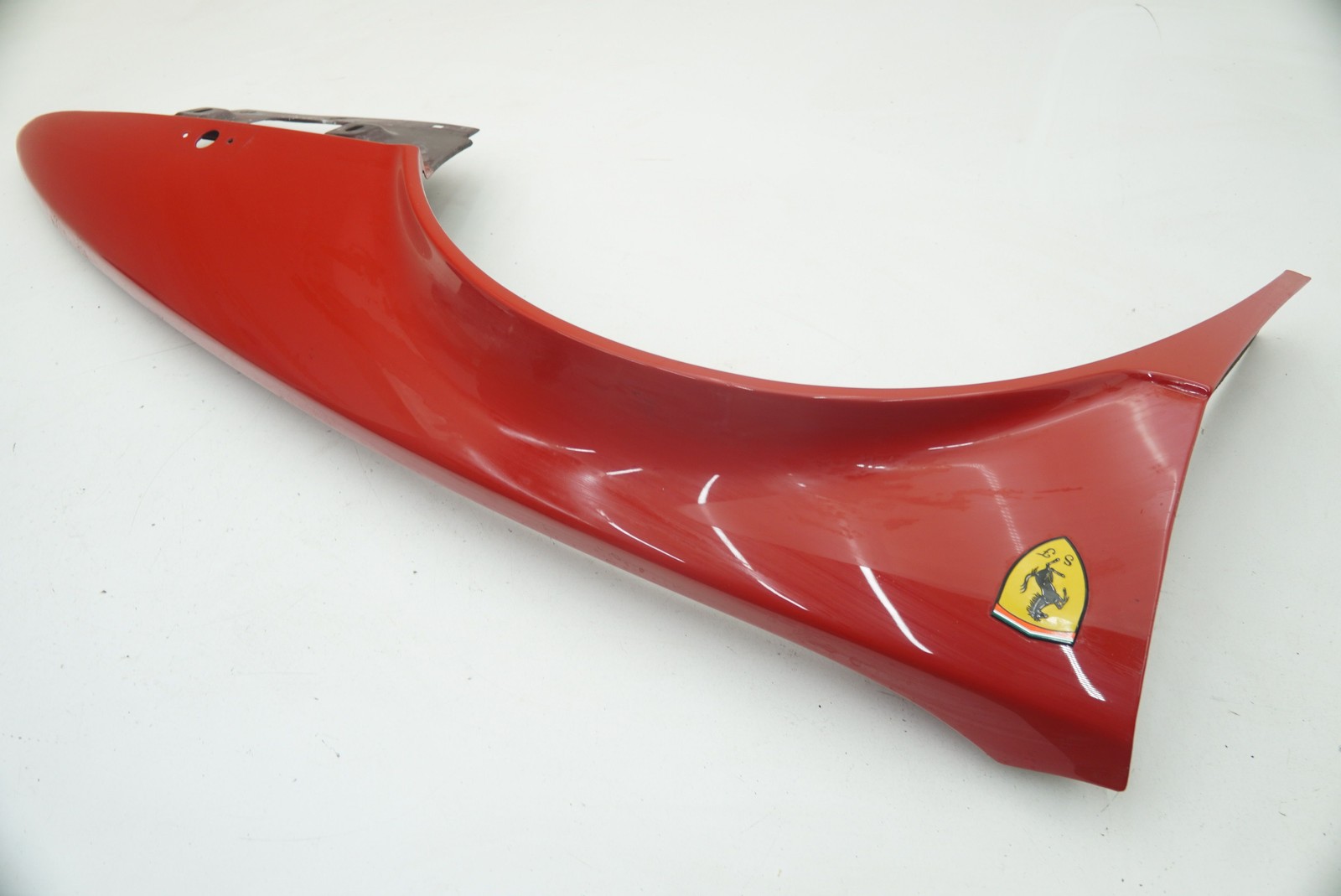 Front Right Passenger Side Fender Wing Panel Red 60511800 Ferrari Mondial 1985