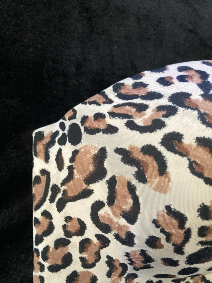 Sujetador Victoria’s Secret 36C Estampado Animal Milagroso Acolchado Sin Tirantes Bombshell Foto 4 de 4