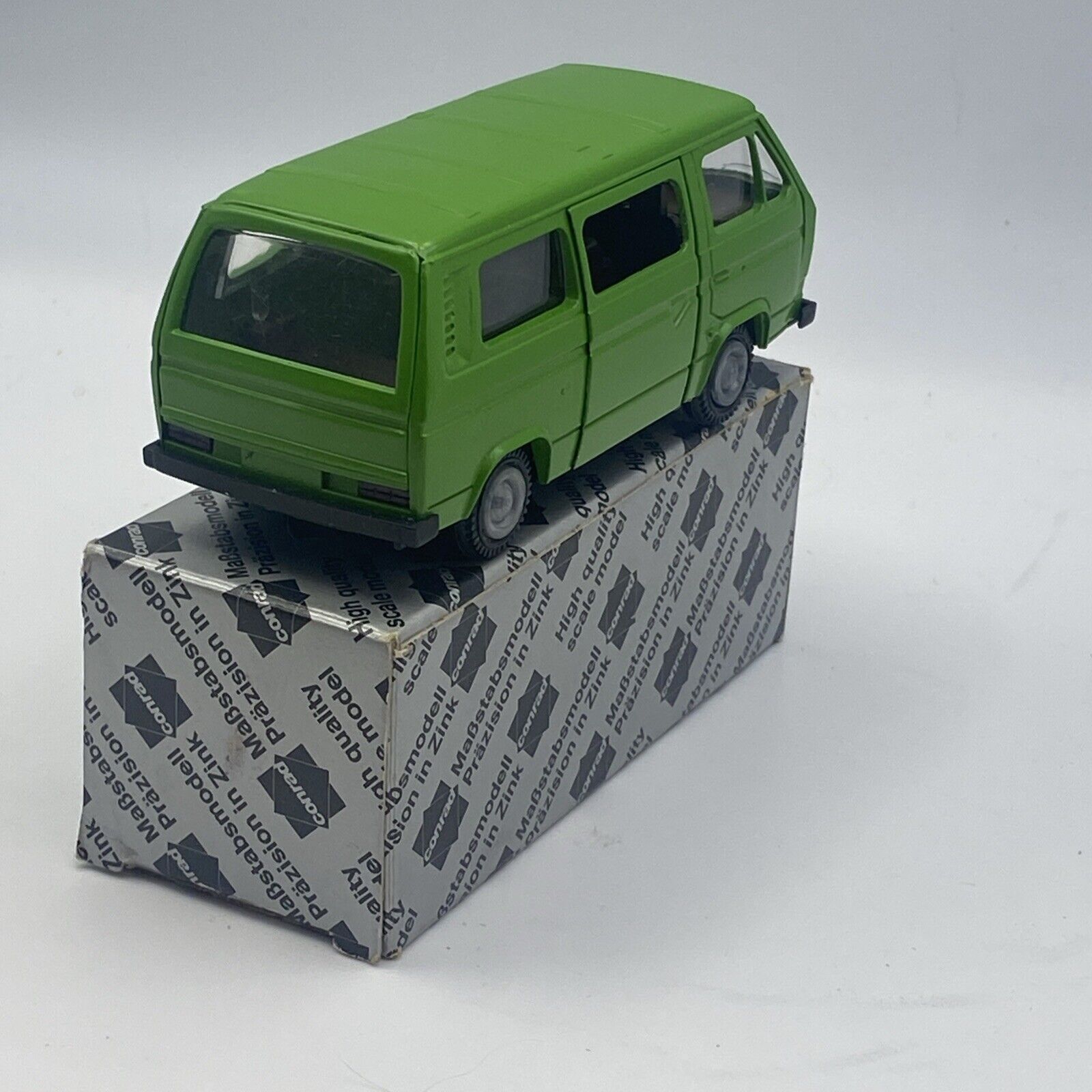 Picture 4 of 5