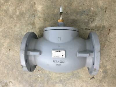 HONEYWELL 5'' FLANGED GLOBE VALVE GJL-250 TWO-WAY LINEAR FLOW VGF21LS50