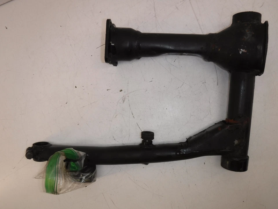 1980 yamaha xs850s REAR SWINGARM SUSPENSION ARM 3J3-22110-01-33 - Image 2 of 4