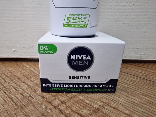 Nivea Men Sensitive Intensive Moisturising Cream Gel 50ml & Shaving Form 200ml - Picture 2 of 7