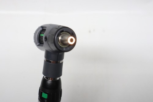 Welch Allyn 23820 Otoscope w/ Rechargeable Direct Plugin Handle - Picture 2 of 7