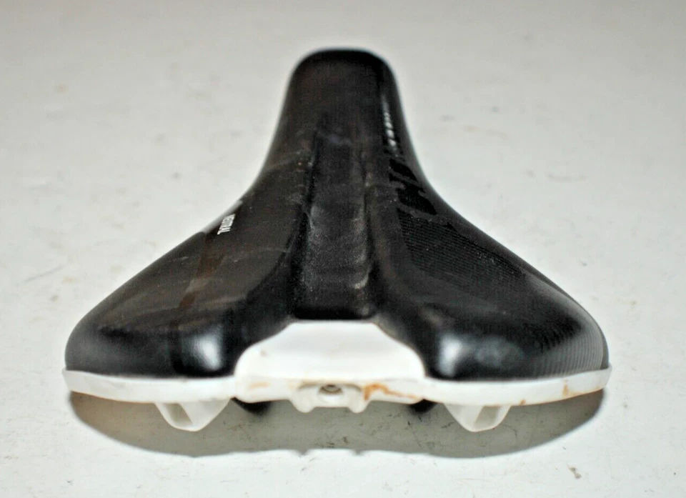 Sillín de bicicleta MTB Giant Neutral 275/135 mm negro turismo carretera grava CX remitente de EE. UU. Foto 3 de 4