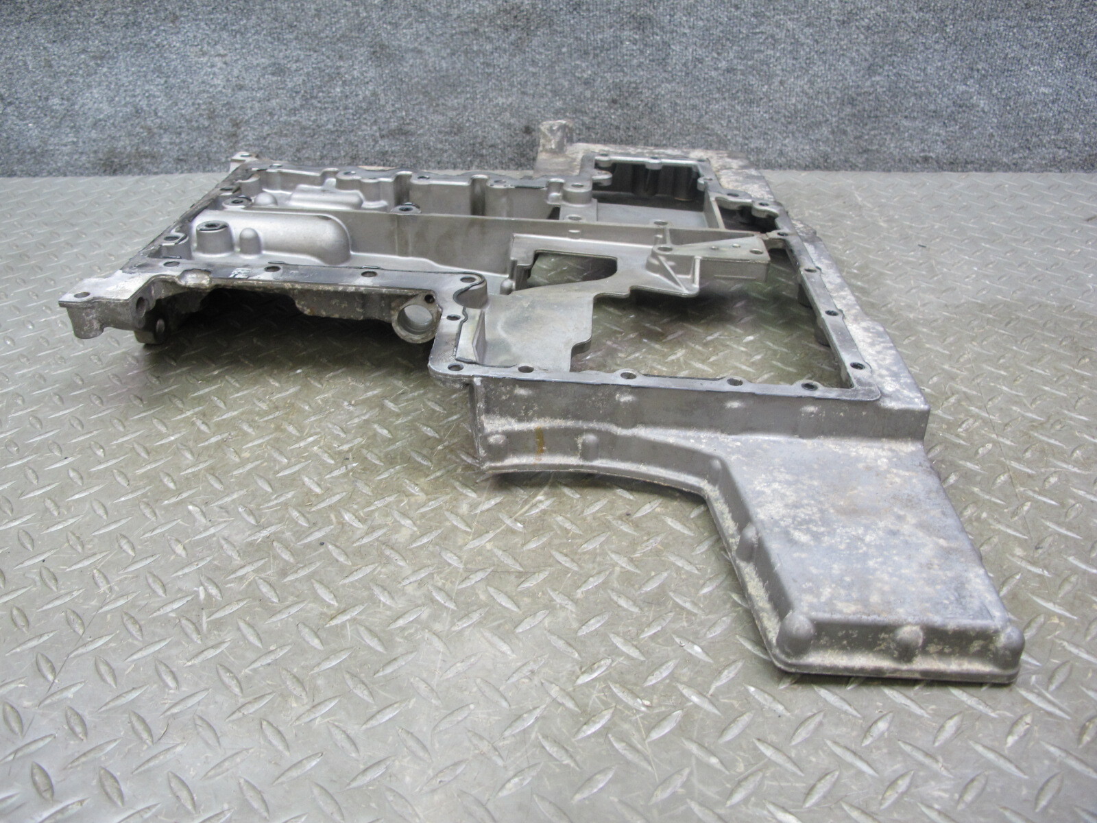 03-12 BENTLEY CONTINENTAL GTC GT 6.0L ENGINE UPPER OIL PAN 07C103805A