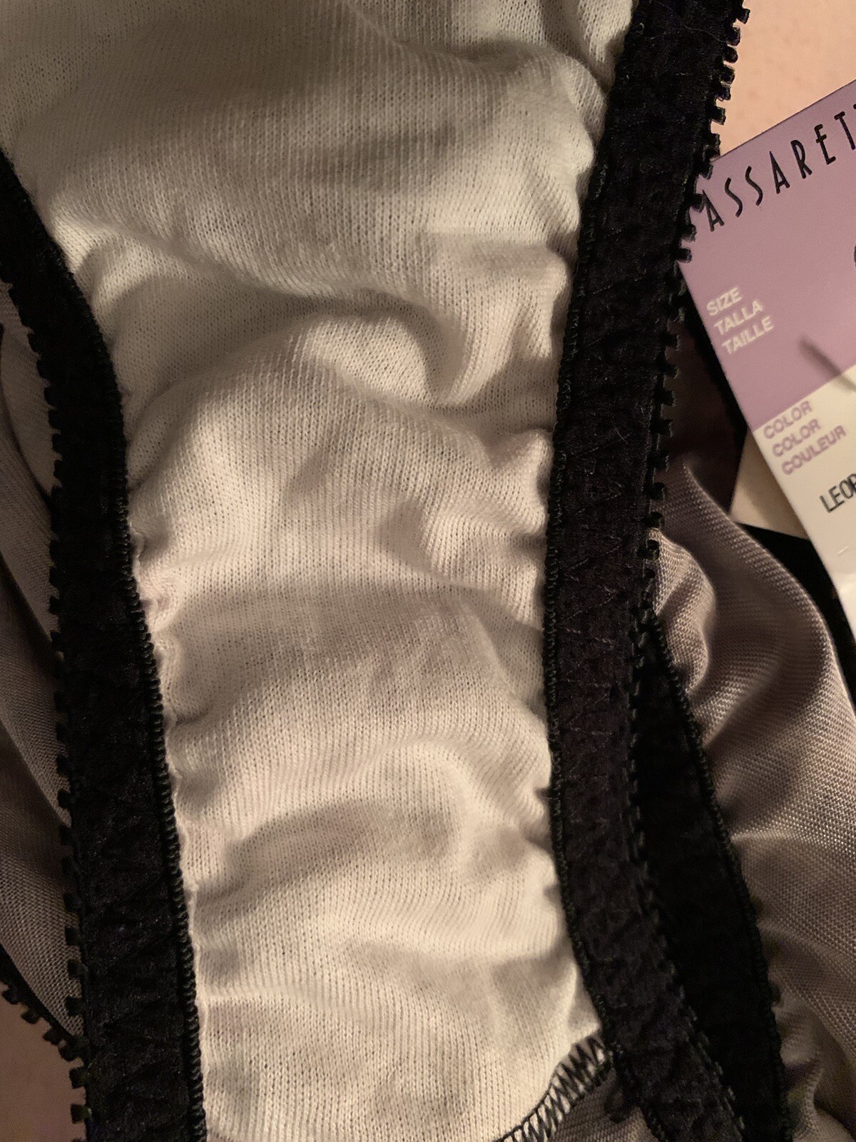 VASSARETTE Vtg Panties 8 90s HiCut Leopard Glossy Si… Gem