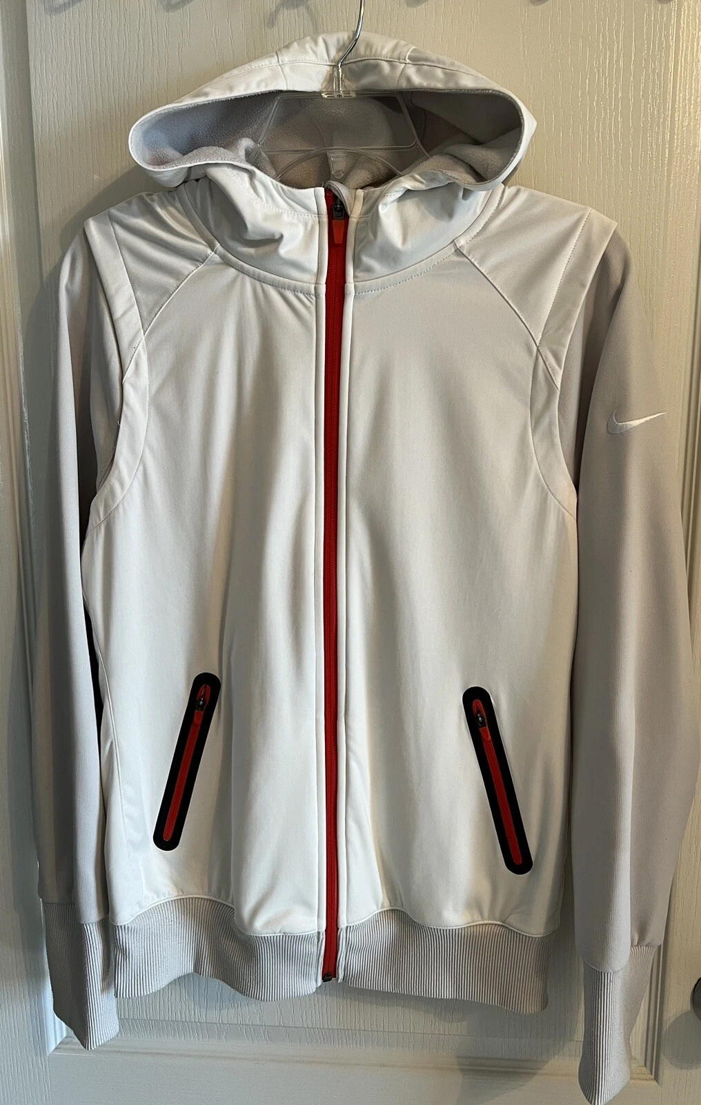 OFF WHITE Giacca da donna leggera Nike taglia M (cerniera bianca crema)