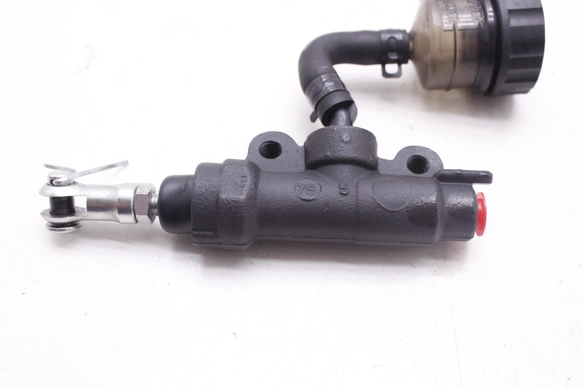 Rin助 17 KAWASAKI NINJA ZX10RR OEM REAR BACK BRAKE MASTER CYLINDER W