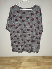 Bombom Heart Print T Shirt Women’s Size Large Gray Red Hearts USA Made Valentine