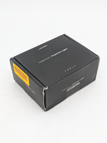 Genuine Tesla Cybertruck Projection Lights - Black - 2119509-00-A - 第 1/5 張圖片